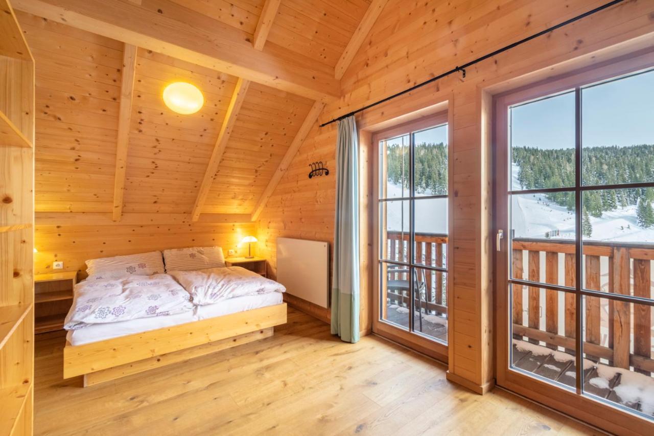 Vesely Svist Chalet Лахталь Екстер'єр фото