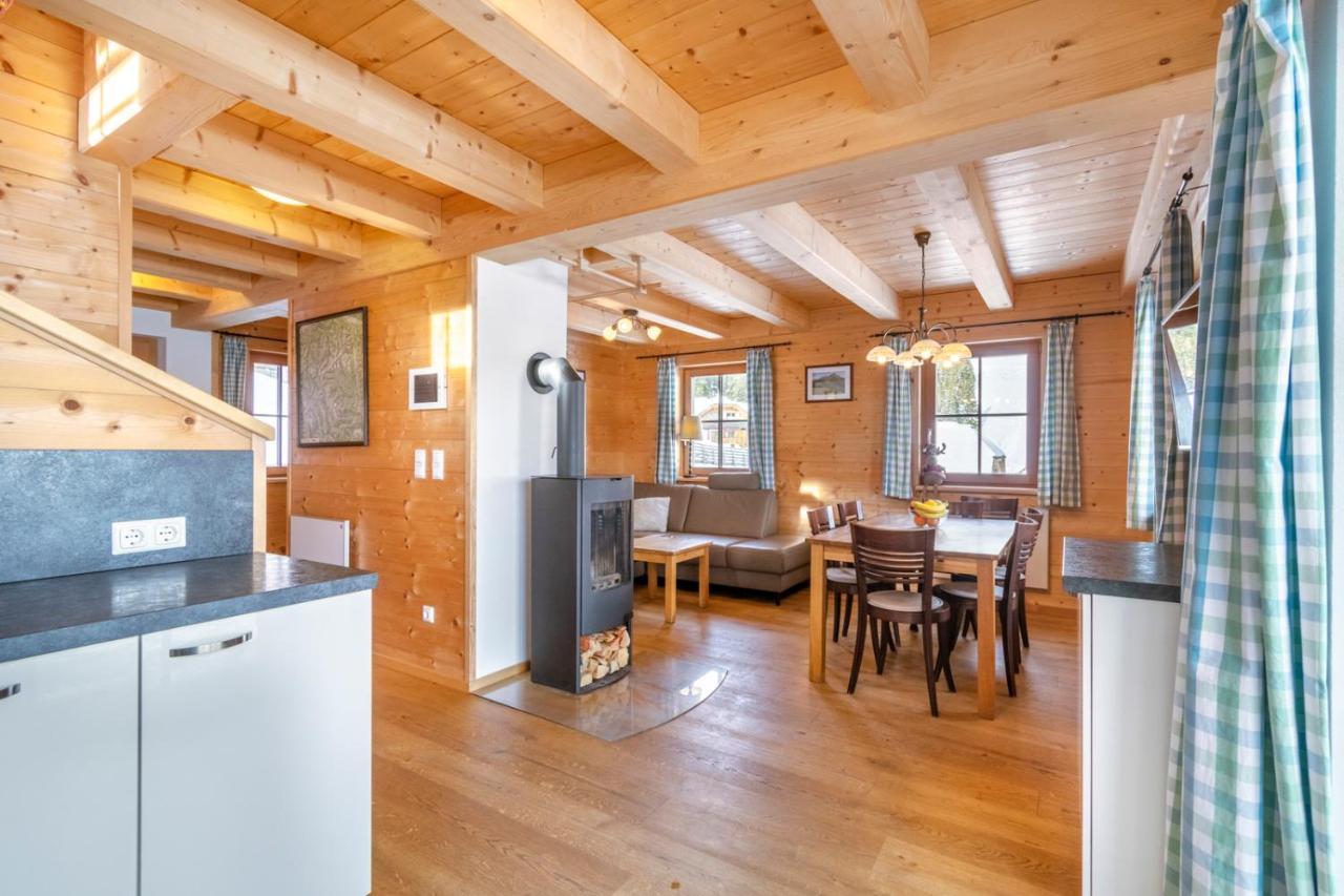 Vesely Svist Chalet Лахталь Екстер'єр фото