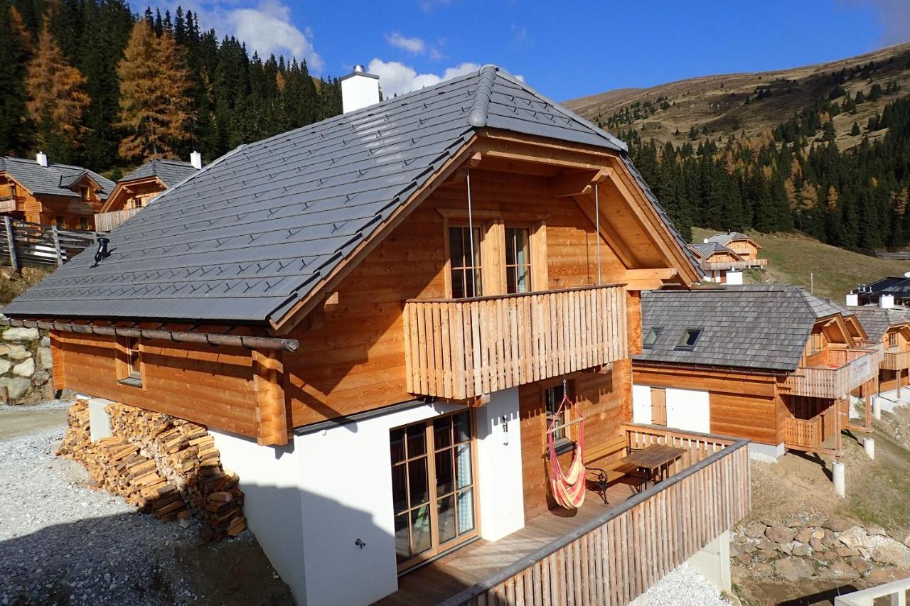 Vesely Svist Chalet Лахталь Екстер'єр фото
